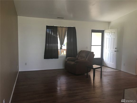5th image of 214 K St NE