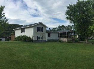 493 Rural Retreat Lake Rd, Rural Retreat, VA 24368