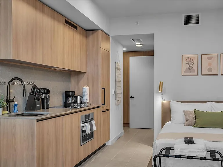 121 NE 5th St #2107 — Photo 18