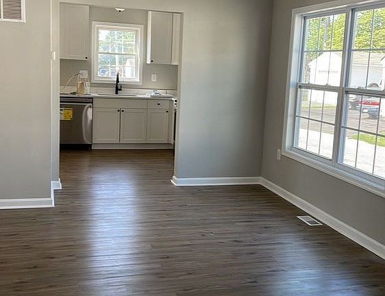 4th image of 2 Hersh Ave #0