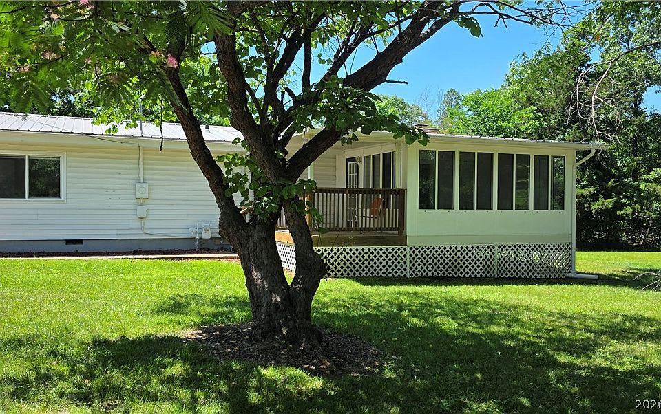 1st image of 28660 Crestline Rd
