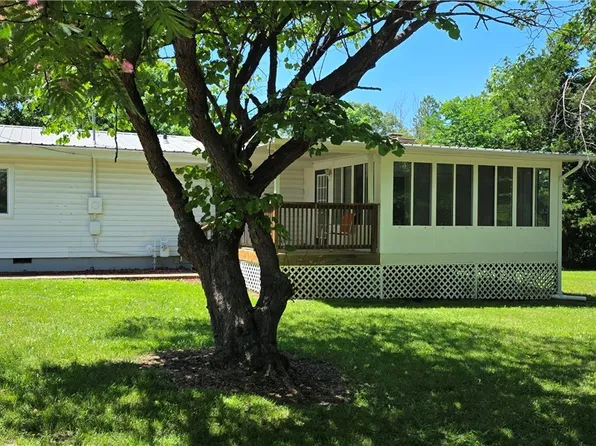 28660 Crestline Rd, Gravois Mills, MO 65037