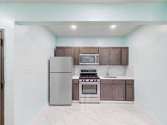 3rd image of 1570 Eastern Pkwy APT 1