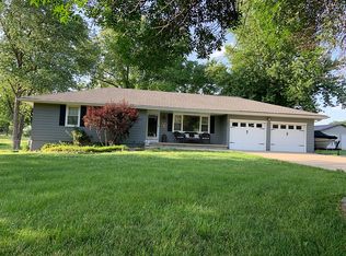 200 NW Obrien Rd, Lees Summit, MO 64063