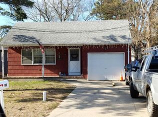 90 Pinewood Rd, Toms River, NJ 08753