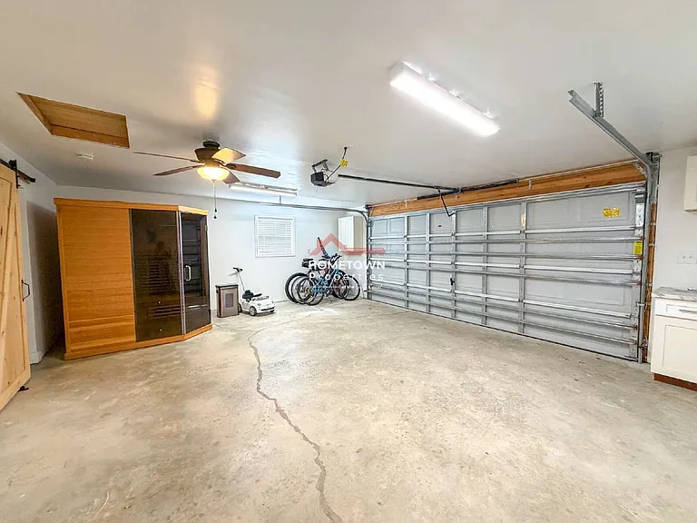 220 Cordoba St — Photo 44