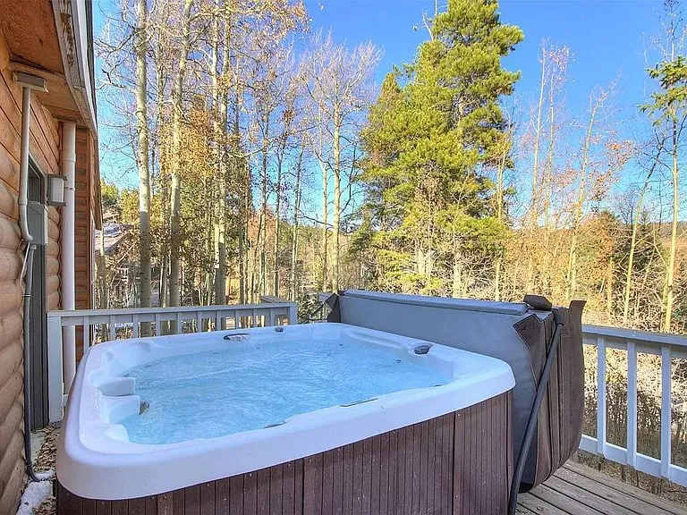 3334 Ski Hill Rd — Photo 3