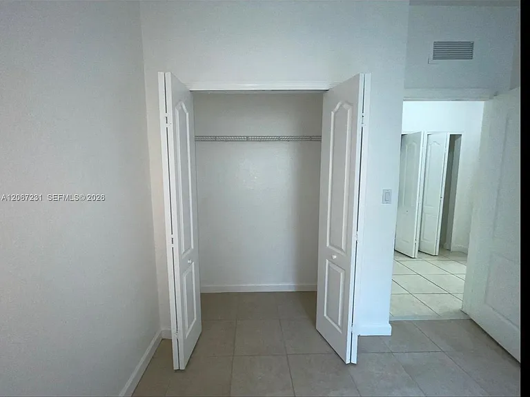 1535 SE 26th St #104 — Photo 9