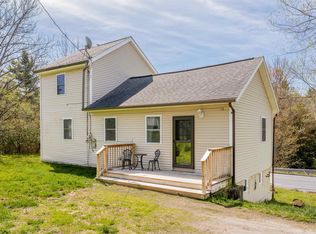 6 Badger Road, Goshen, NH 03752