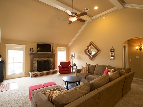 Elegant beams in living room