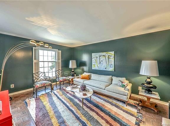 4th image of 6836 Constitution Ln