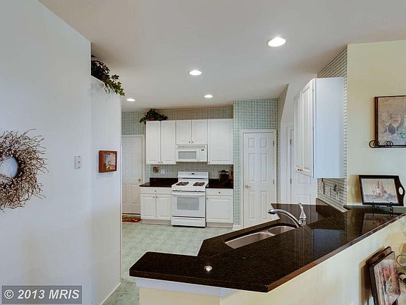 5th image of 13692 Paddock Ct