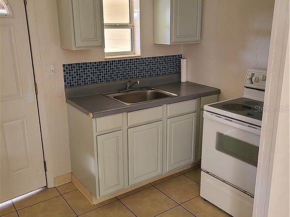 2nd image of 1133 Morningside Dr #A