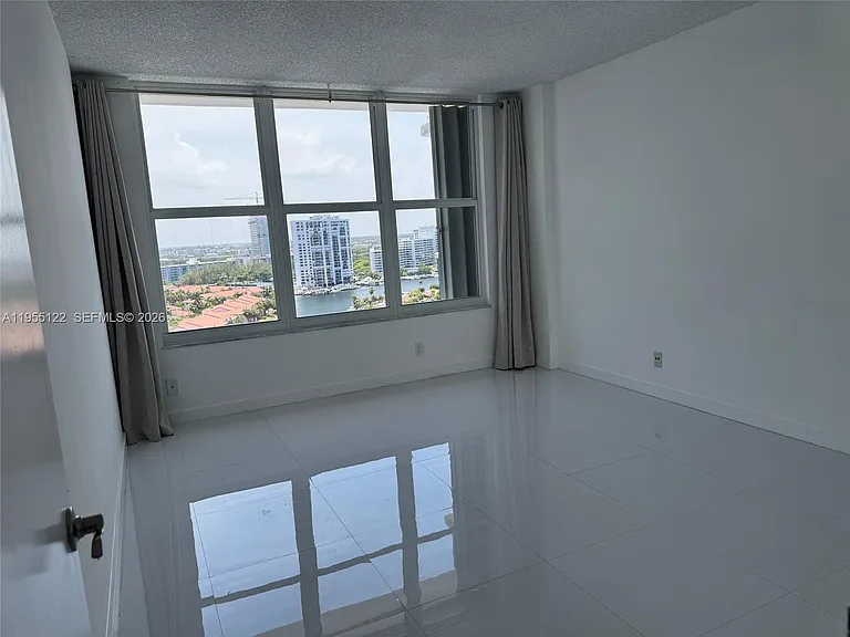 3800 S Ocean Dr #1725 — Photo 13