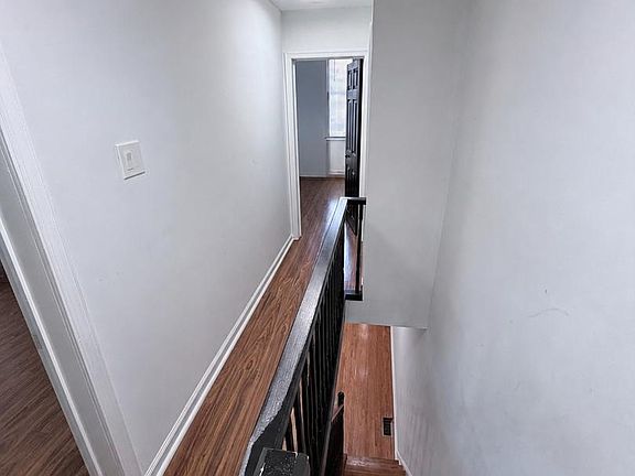 5th image of 2328 S Warnock St