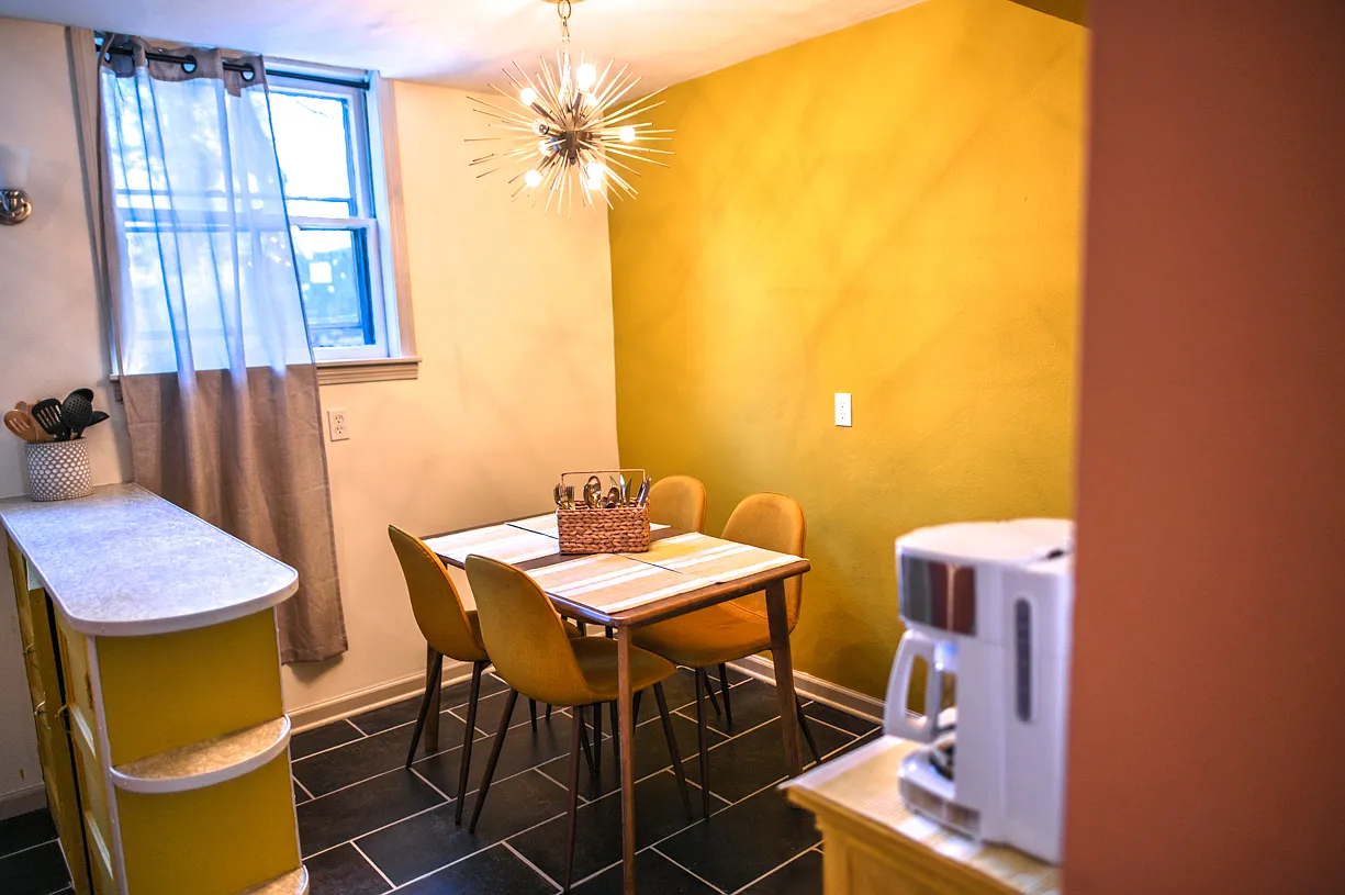 1 bed, $1,100 — Photo 3