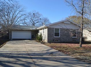 939 S Laurel St, Wichita, KS 67207