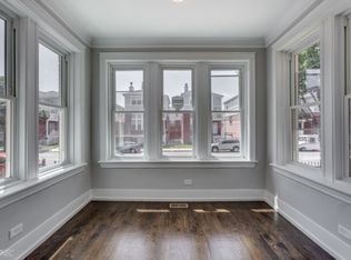 3550 W Polk St #1, Chicago, IL 60624