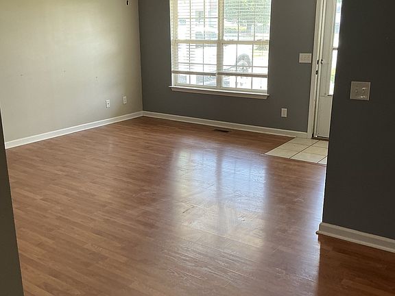 2nd image of 1706 Brittany Ct