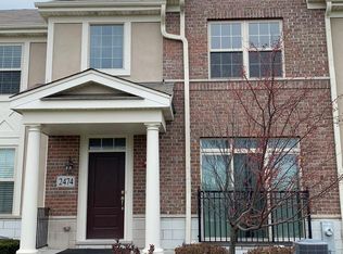 2474 Waterbury Ln, Buffalo Grove, IL 60089