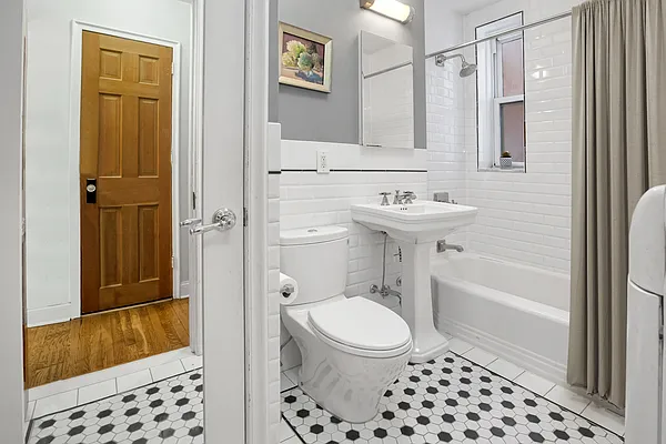 Sold by Compass | media 9