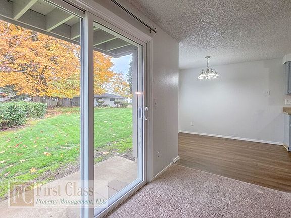 4th image of 1334 NE 186th Ave