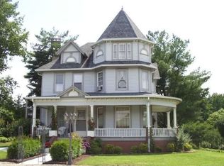 104 Chestnut Ave, Stuart, VA 24171