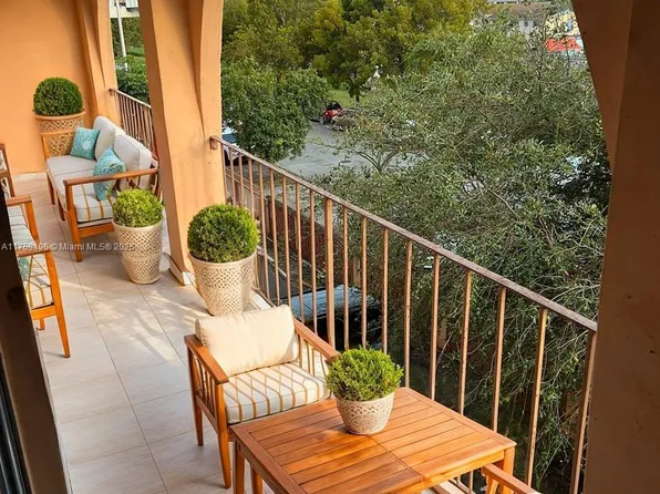 440 E 23rd St APT 1204, Hialeah, FL 33013