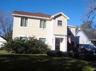 911 N Gaillard St, Baytown, TX 77520