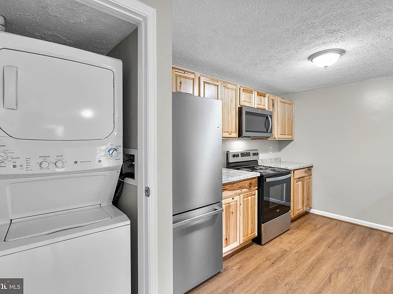 3925 Greencastle Rd #103 — Photo 13