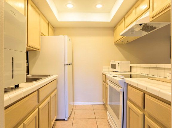 4th image of 6800 Padre Blvd #344