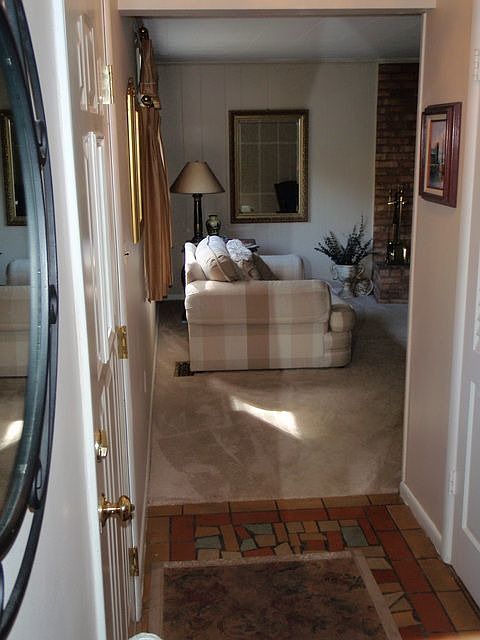 2nd image of 3575 Strathmoor Dr