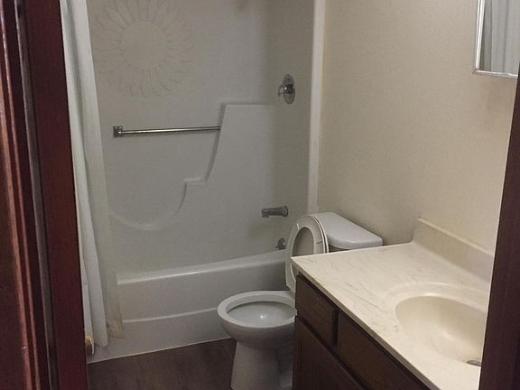 4th image of 2902 Maralane Ave APT C