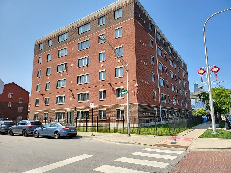 1st image of 1828 S Wentworth Ave APT 2B