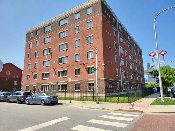 1828 S Wentworth Ave APT 2B, Chicago, IL 60616
