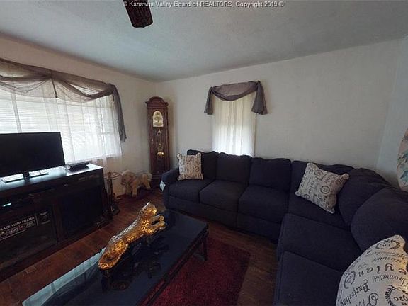 5th image of 5505 Maccorkle Ave SW