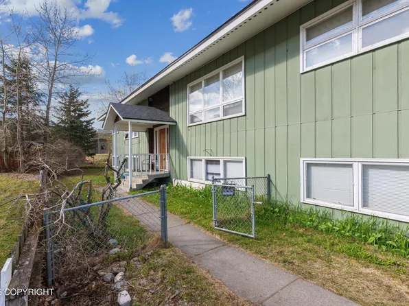 2752 W 42nd Ave APT 4, Anchorage, AK 99517