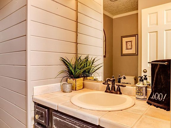 5th image of 12134 N Fox Den Dr