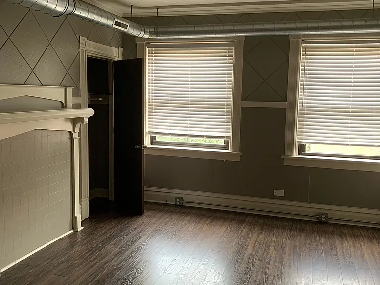 141 S 15th St #2 — Photo 5