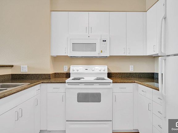 3rd image of 8400 Oceanview Ter APT 206