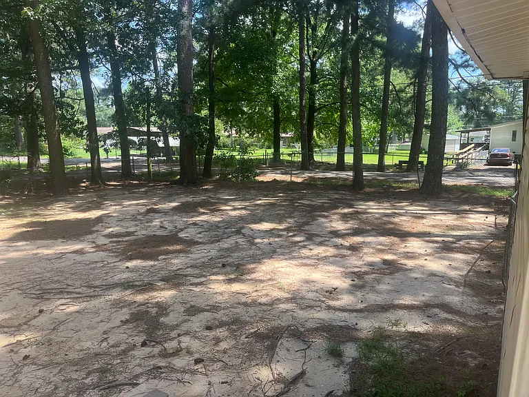 2211 Memorial Dr — Photo 5