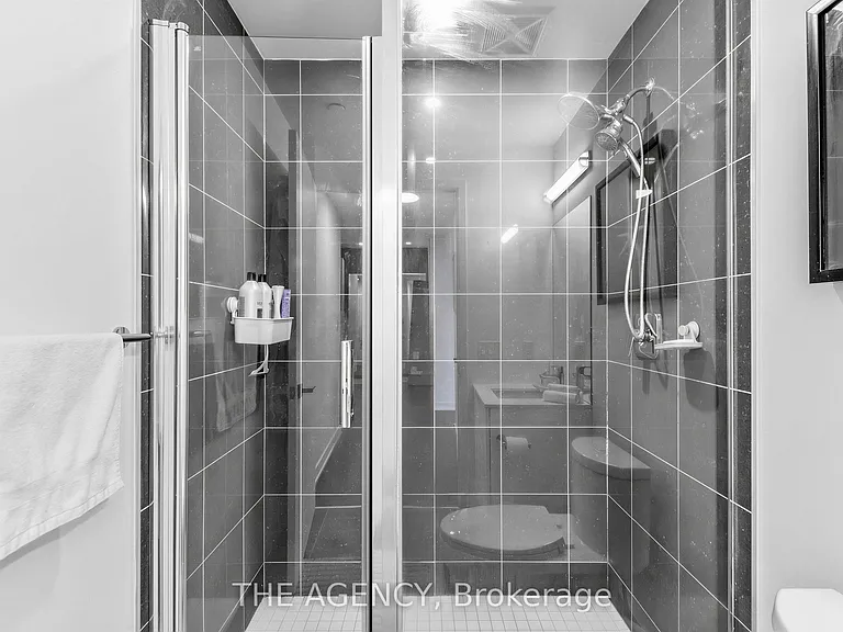 30 Ordnance St #1811 — Photo 24