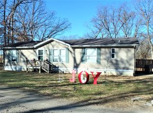 12749 135th Ave, La Belle, MO 63447