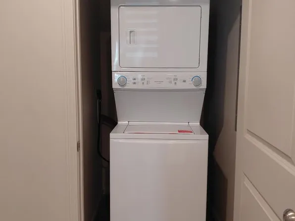 Townhome Apartments, 113 N 6th St #11, Saint Marys, KS 66536
