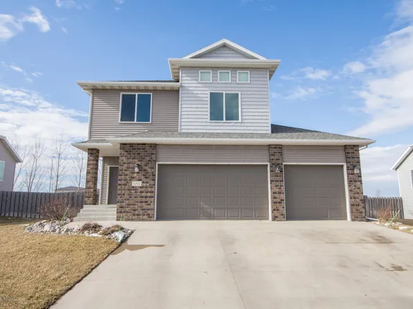 5001 44th St S, Fargo, ND 58104