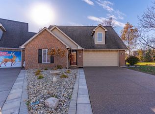8177 Cobblestone Ct, Newburgh, IN 47630
