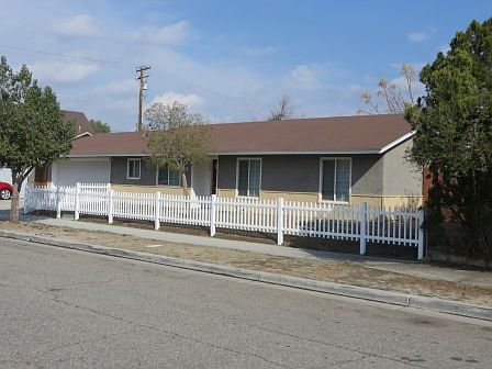 2nd image of 208 S Ramona St