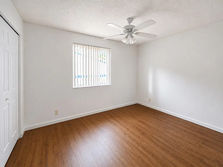 1837 NW 94th Ave — Photo 11