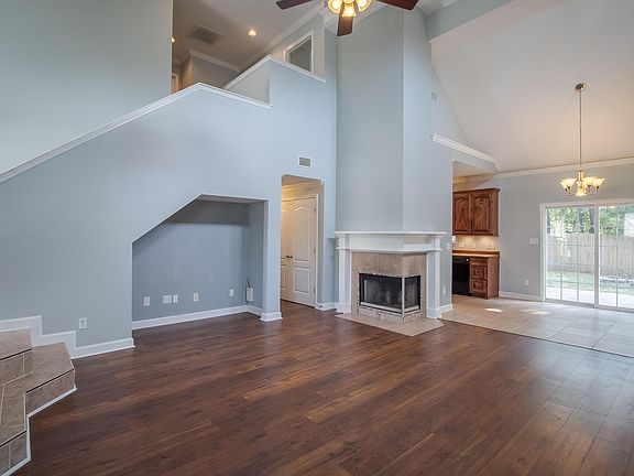 2nd image of 7414 Falcon Cir