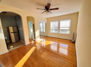 6800 N Ashland Blvd, Chicago, IL 60626